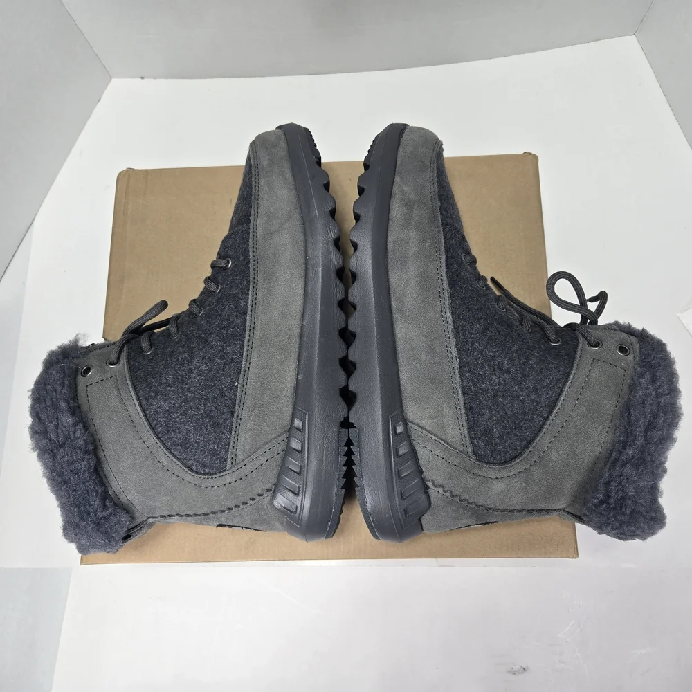 BearPaw Cheryl Charcoal Gray Lace-Up Boots with Fur Trim Women's Size 10